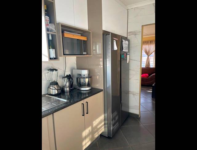 3 BEDROOM HOUSE FOR SALE IN WITPOORTJIE